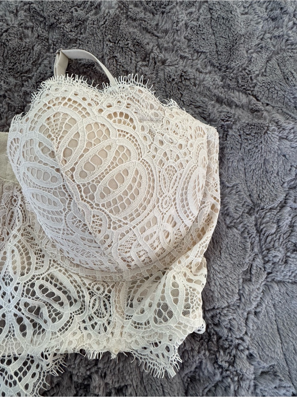 Victoria's Secret Cream Lace Longline Balconette Bra - Picture 2 of 9